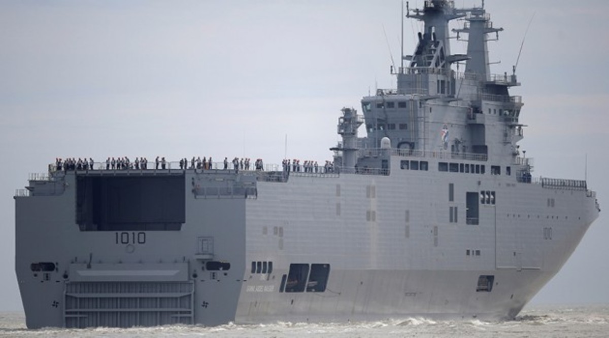 Ελικοπτεροφόρο Mistral αναχώρησε από τη Γαλλία με προορισμό τη Μεσόγειο
