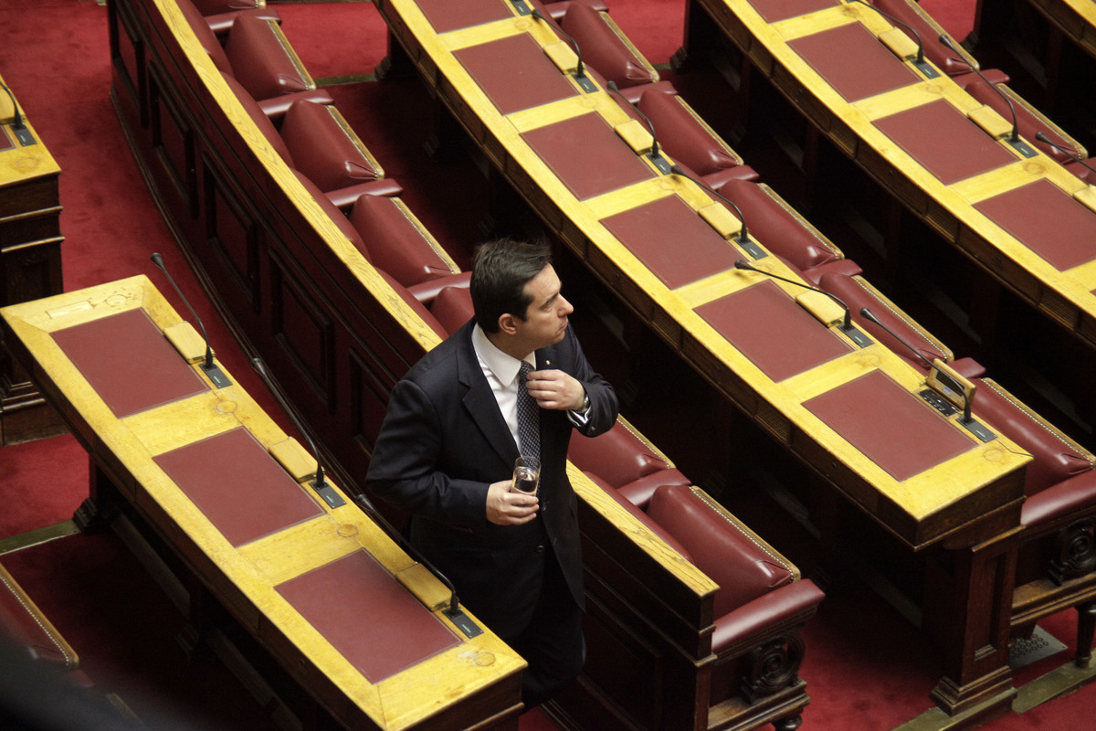 Ο Μηταράκης “κάρφωσε” εμμέσως τον Σαμαρά για τα προεκλογικά διλήμματα