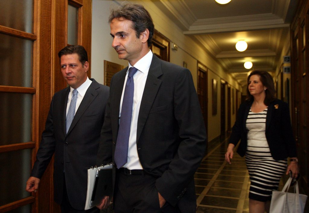 Υπό το φόβο των αποσπασμένων ήρθε πιο αυστηρή ρύθμιση ακόμα και για τη ΓΓ του πρωθυπουργού