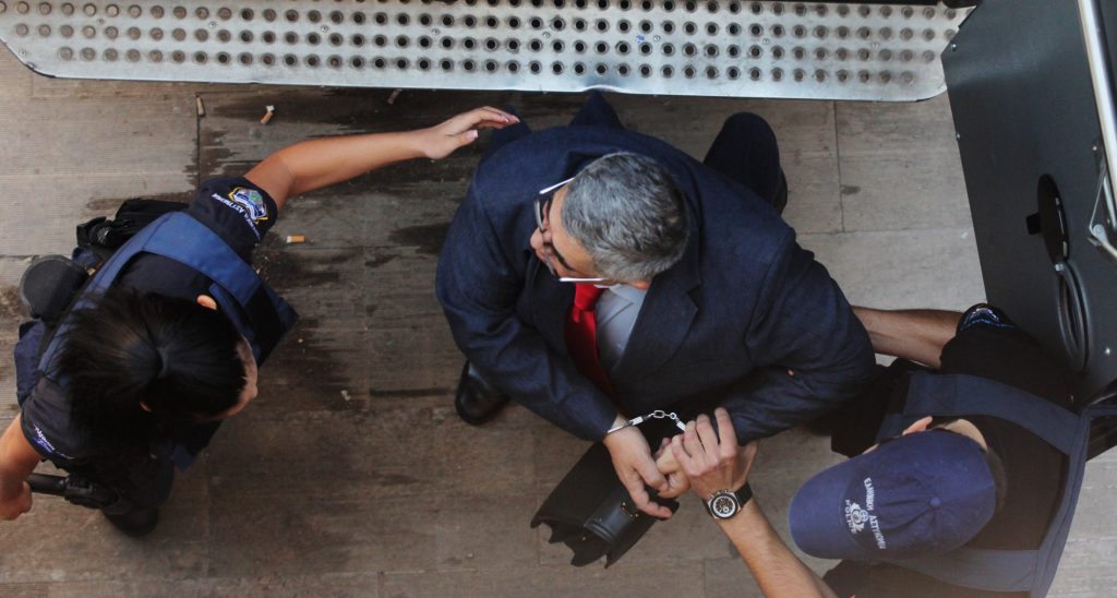 Χρυσή Αυγή: Επίθεση σε Ντογιάκο, κανάλια και “ψευδομάρτυρες” για το “γελοίο” πόρισμα