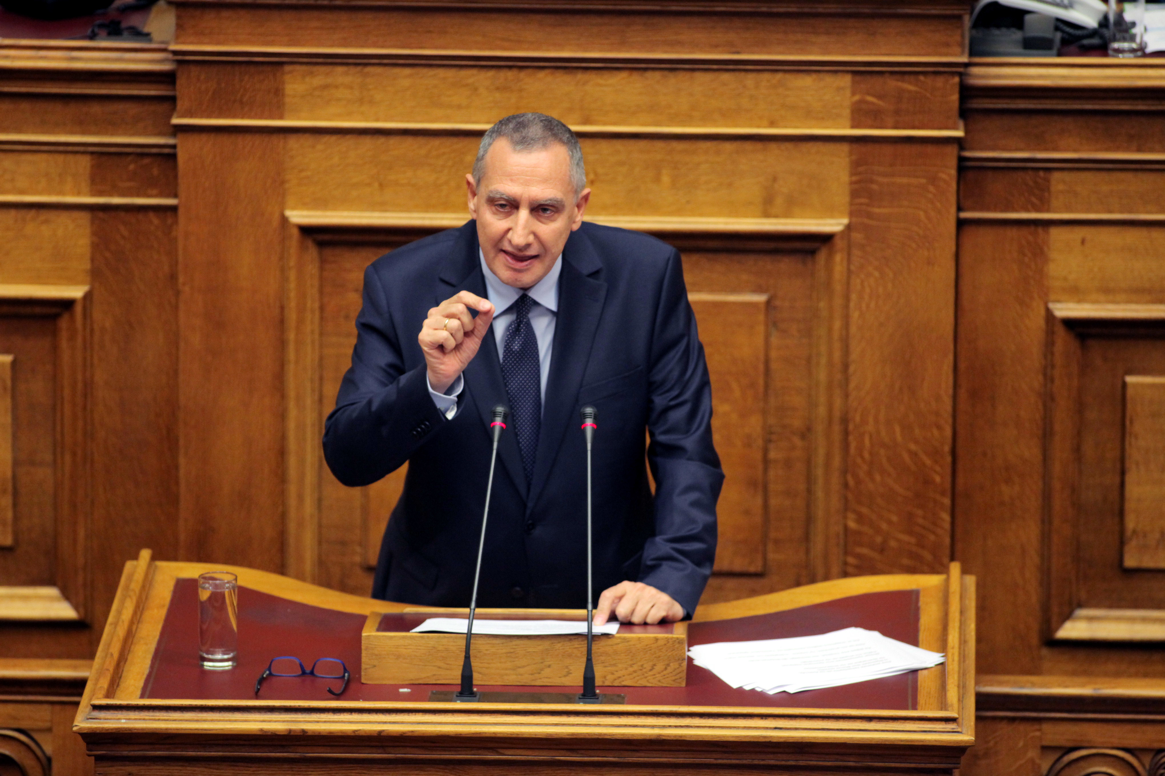 Άρση της ασυλίας για τον Γ. Μιχελάκη – Η περίεργη απουσία των κυβερνητικών βουλευτών