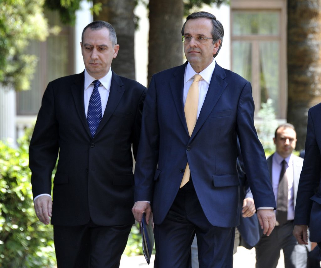 Στις σεισμόπληκτες περιοχές ο Μιχελάκης – Συνεχής επικοινωνία με Σαμαρά
