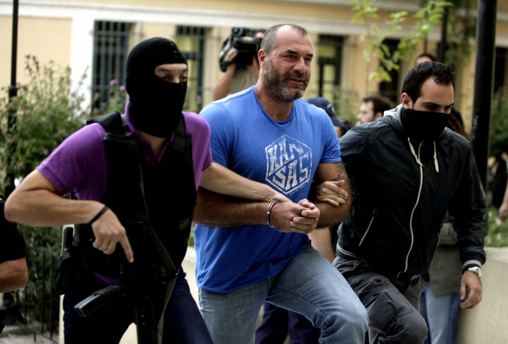 Βρέθηκαν όπλα στα σπίτια των βουλευτών της Χρυσής Αυγής, Λαγού και Μίχου