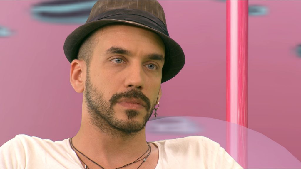 Πάνος Μουζουράκης: Ο γάμος είναι ένα πραγματικό… μυστήριο!