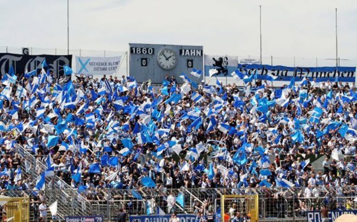 Δικαστής υποχρέωσε χούλιγκανς να αγοράσουν εμφάνιση της Μπάγερν!
