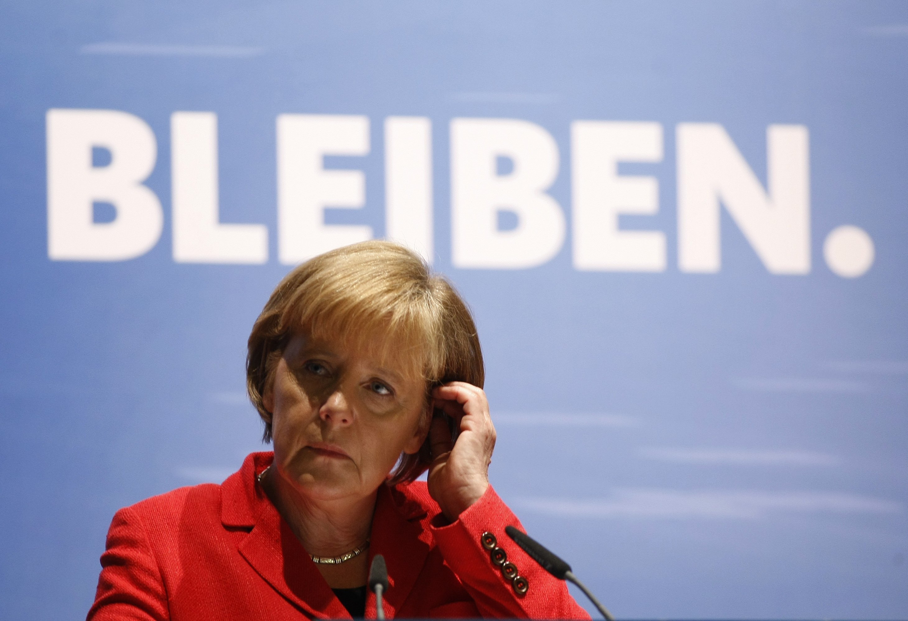 Η Μέρκελ καλεί τις γερμανικές τράπεζες να μας “διασώσουν”