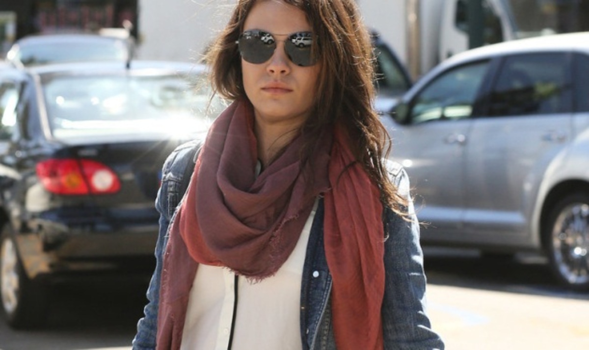 Mila Kunis: Όσα αποκάλυψε για το μωρό που περιμένει από τον Ashton Kutcher