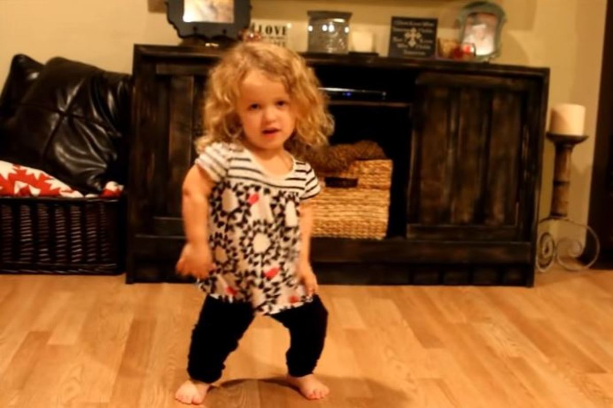 Κοριτσάκι με νανισμό περνάει ένα απίστευτο μήνυμα με τον χορό της [vid]