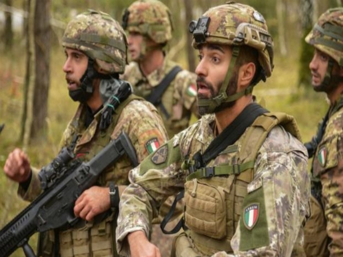 ΝΑΤΟ: Στέλνει Ιταλούς στρατιώτες στην “αυλή” της Ρωσίας!
