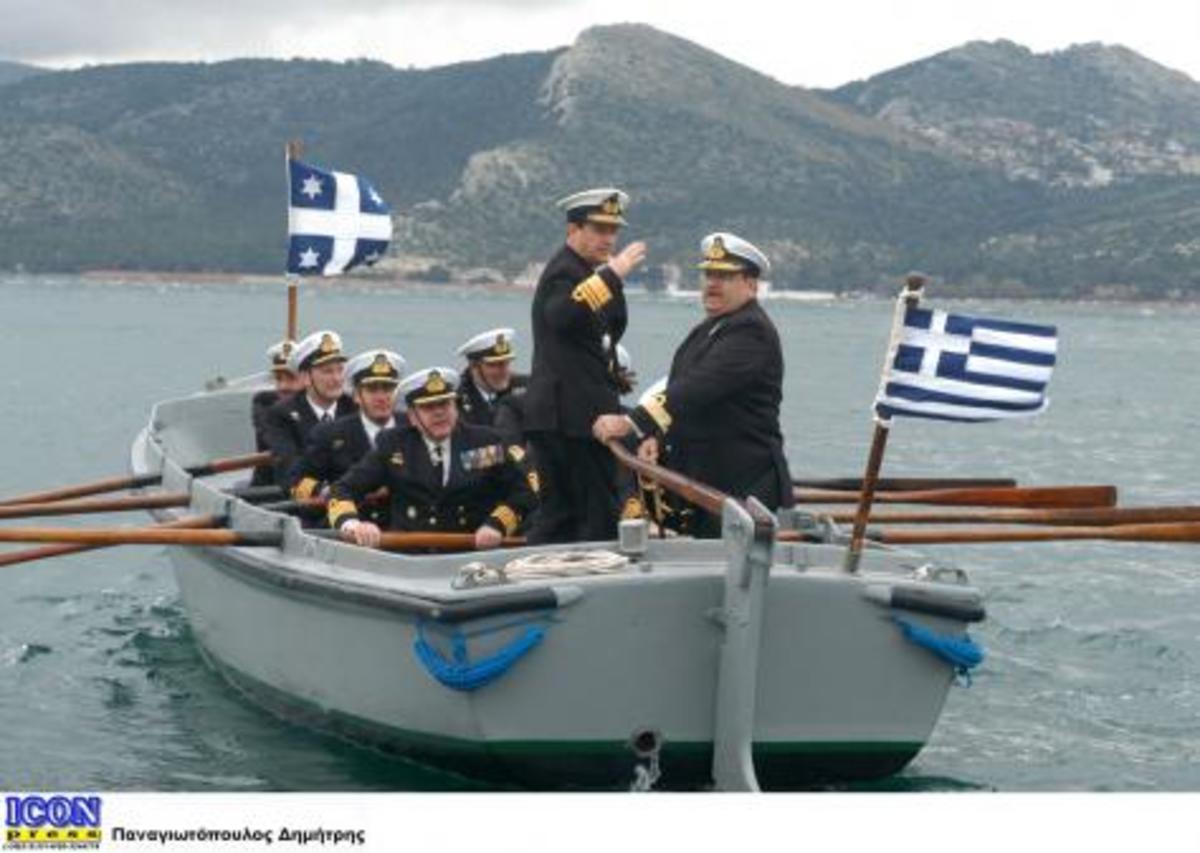 Πάρτε με πίσω στο Στρατό, δεν τα βγάζω πέρα”