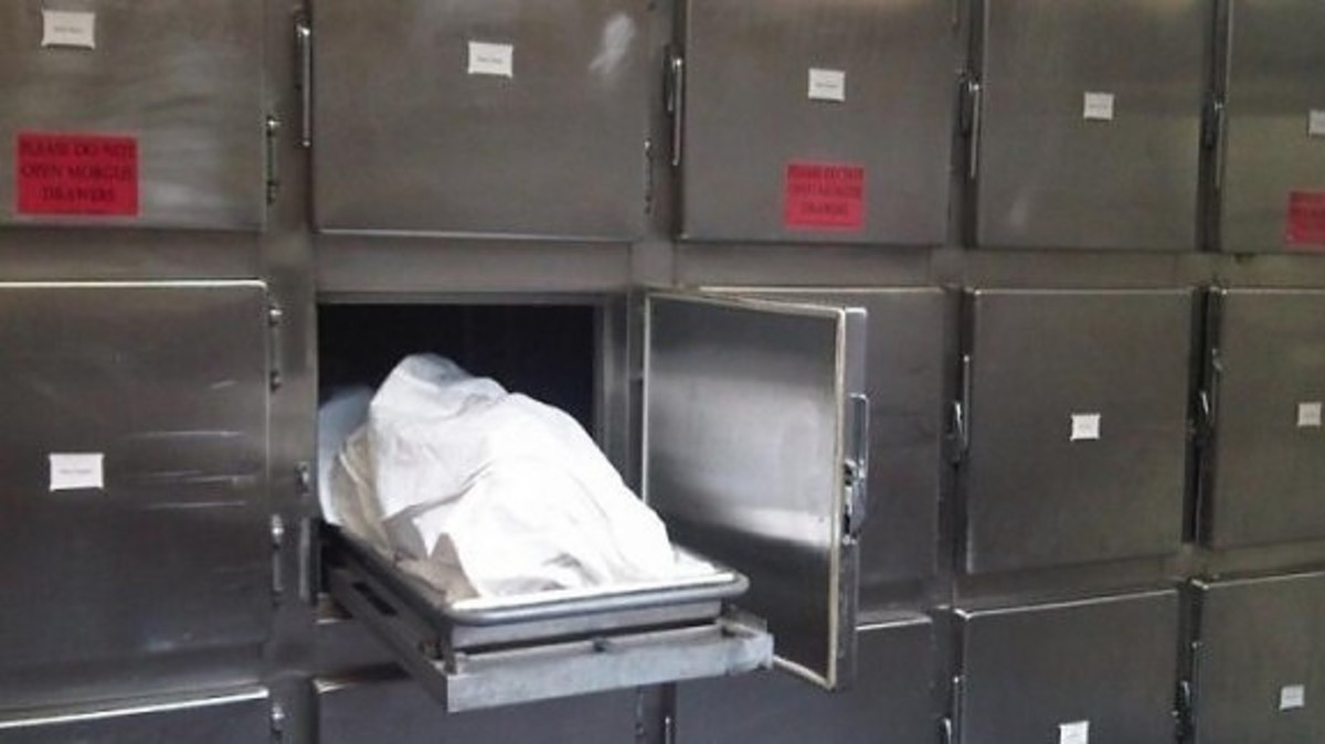 Στα αζήτητα του νεκροτομείου η σορός 54χρονου Έλληνα