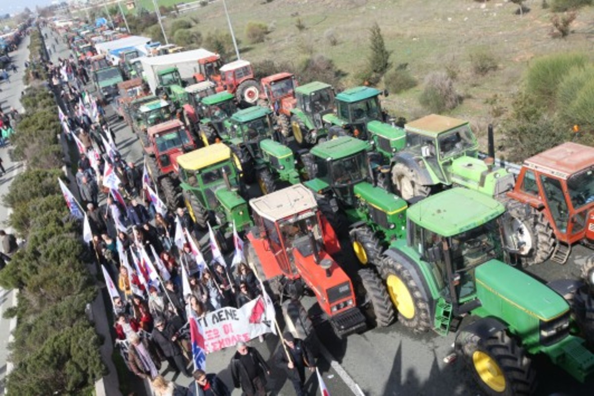 Άνοιξε και ο κόμβος της Νίκαιας – Την Τετάρτη το πανελλαδικό συλλαλητήριο