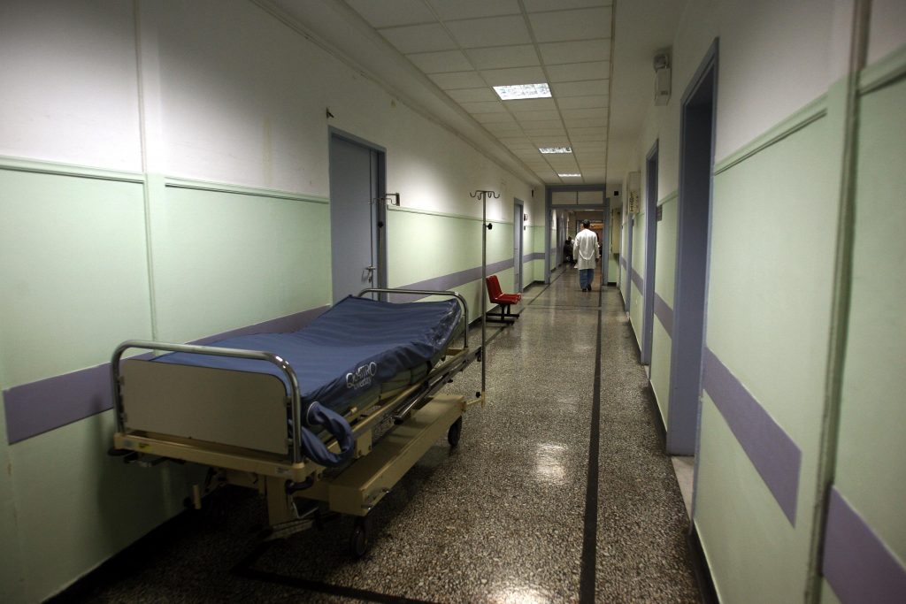 Ευρυτανία: Εγχειρισμένοι κοιμήθηκαν με τα μπουφάν -Χωρίς πετρέλαιο το νοσοκομείο!