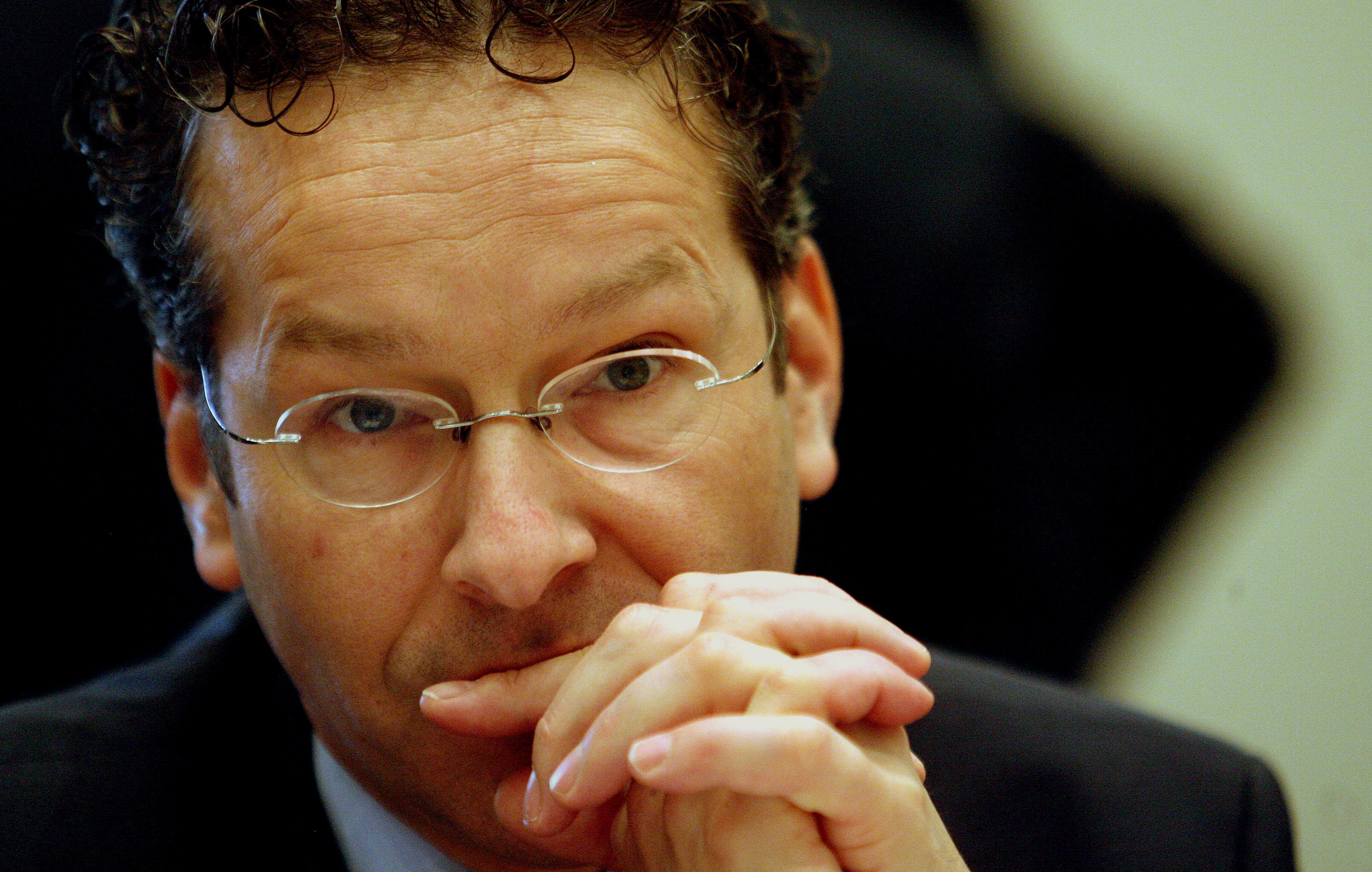 Επικεφαλής Eurogroup: Πρόωρο να μιλάμε για έξοδο της Ελλάδας από το Μνημόνιο