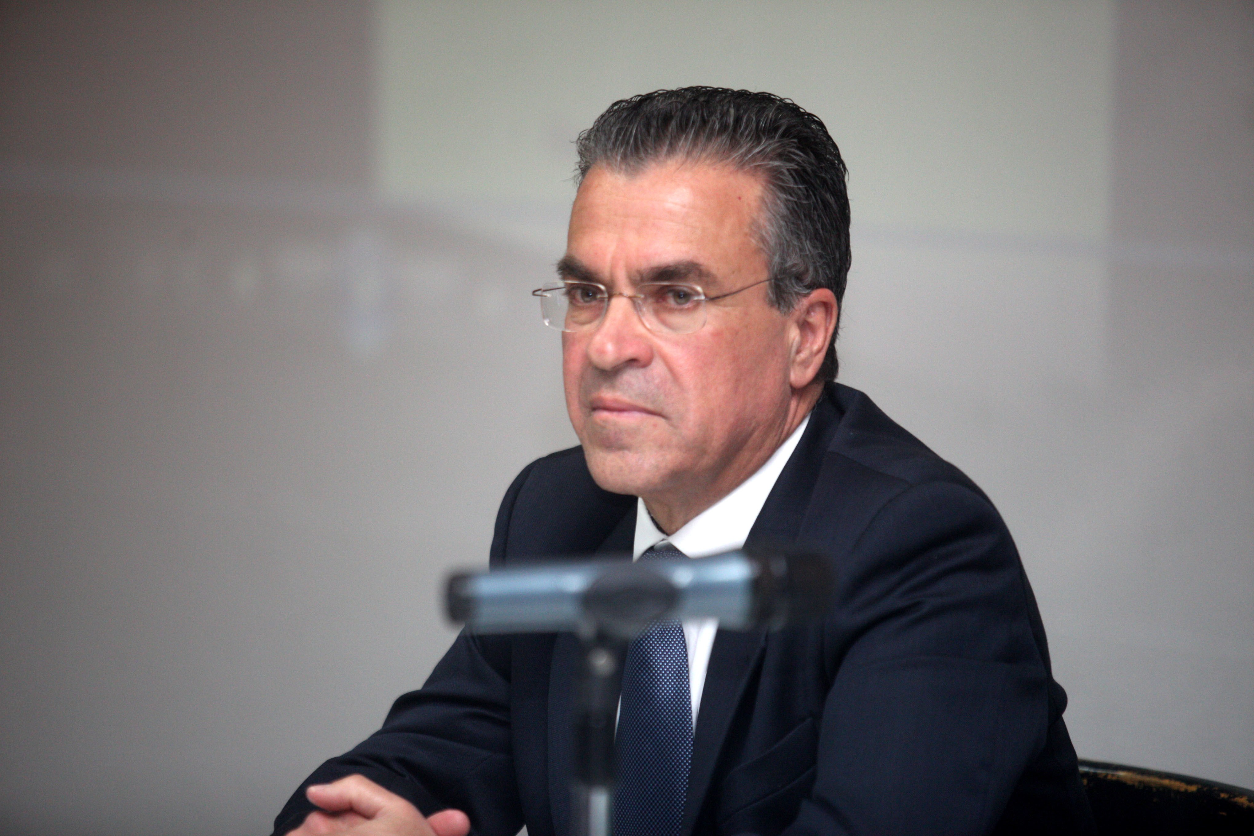 Αποδοκίμασαν τον Ντινόπουλο ιδιοκτήτες ακινήτων – ΒΙΝΤΕΟ