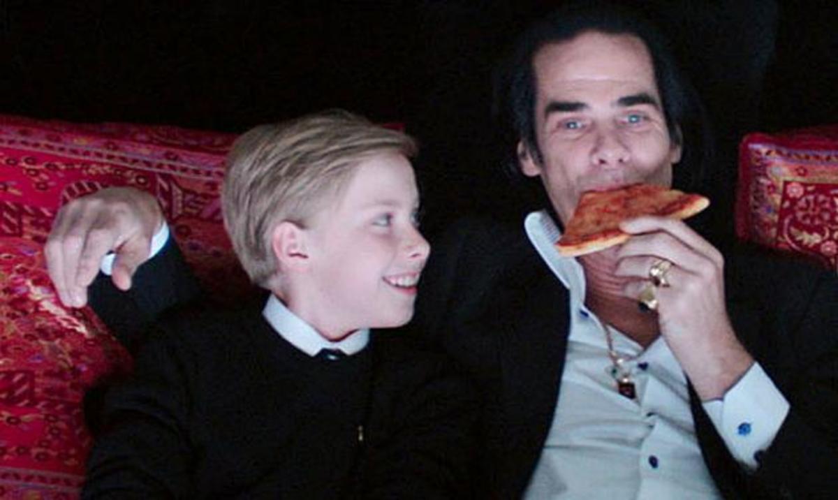 Nick Cave: Όσα ανακοίνωσε για τον θάνατο του γιου του και το συγκινητικό σημείωμα του αδερφού του Arthur!