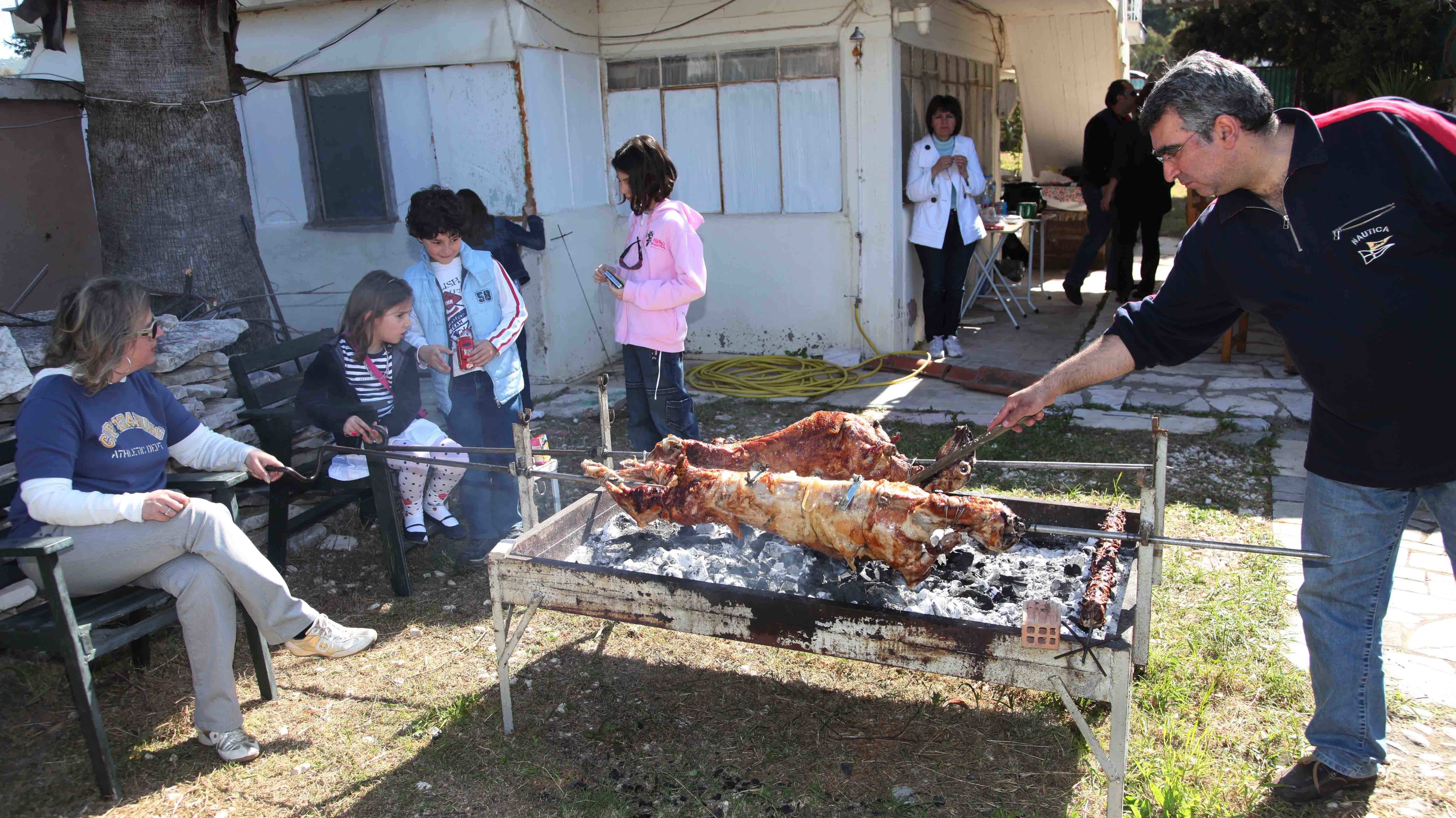 Τι καιρό θα κάνει το Πάσχα – Σε ποιες περιοχές ο οβελίας πρέπει να ψηθεί νωρίς