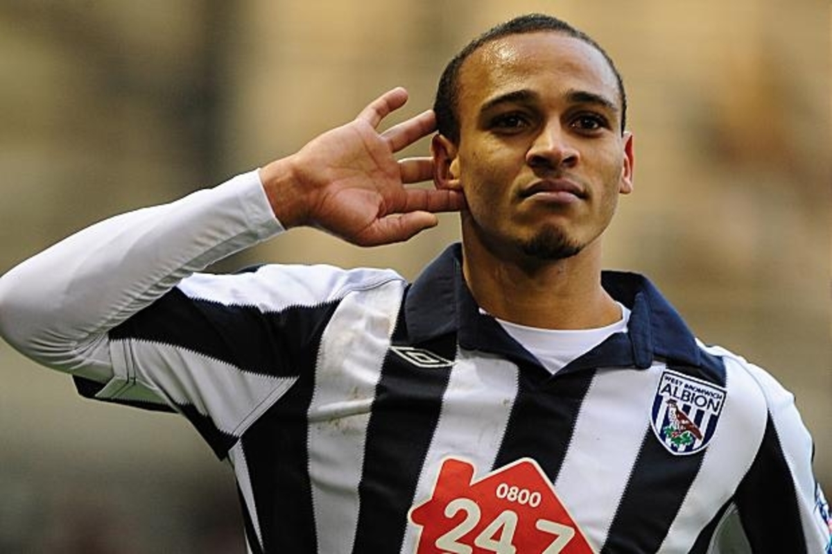 Γεμάτα τα… μπλοκάκια των Καρεμπέ, Ισά – Προτάθηκε ο Οντεμβίγκι