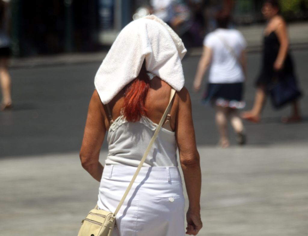 Οδηγίες για τον καύσωνα – Τι πρέπει να προσέξετε