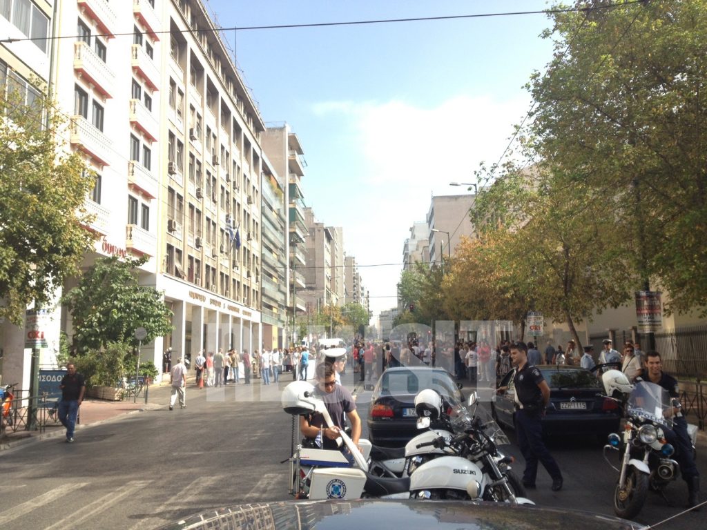 Ανοιξε η Πειραιώς – Ολοκληρώθηκε η πορεία των οικοδόμων