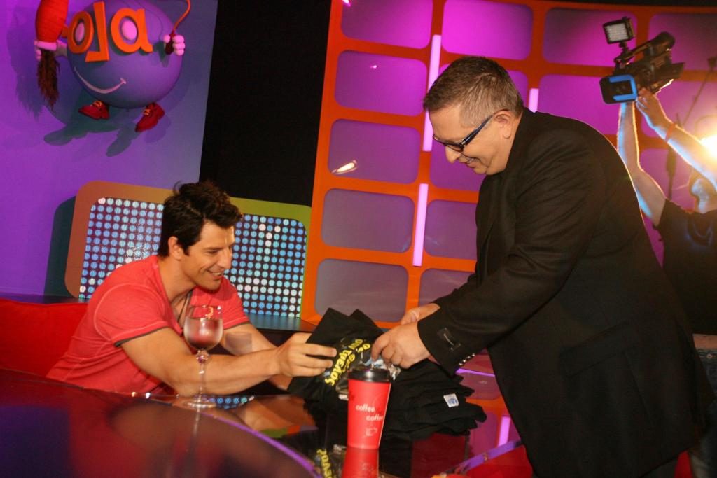 Αύριο βράδυ το τελευταίο ΟΛΑ 12 της σεζόν με Σάκη Ρουβά