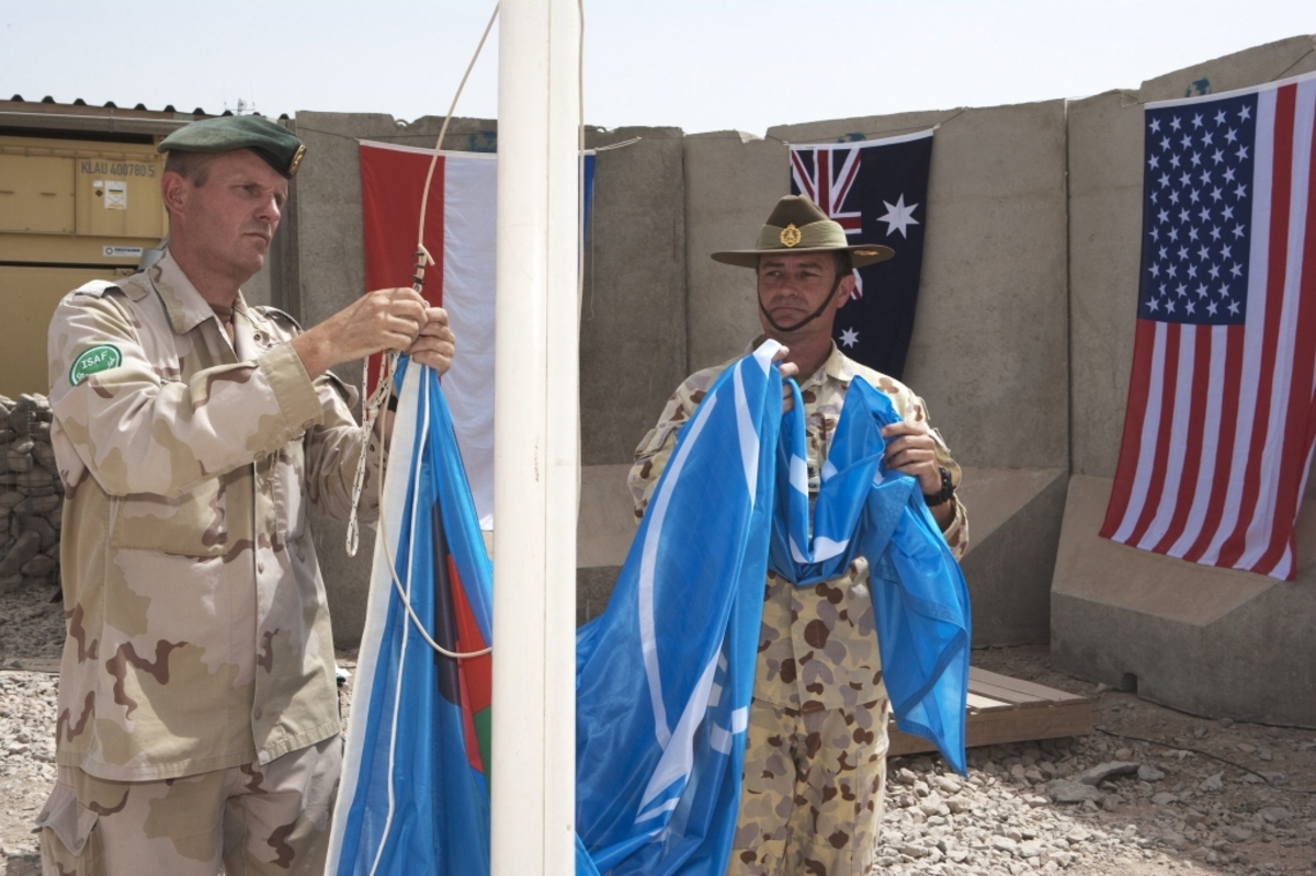 Αποσύρει το στρατό η Ολλανδία απο το Αφγανιστάν