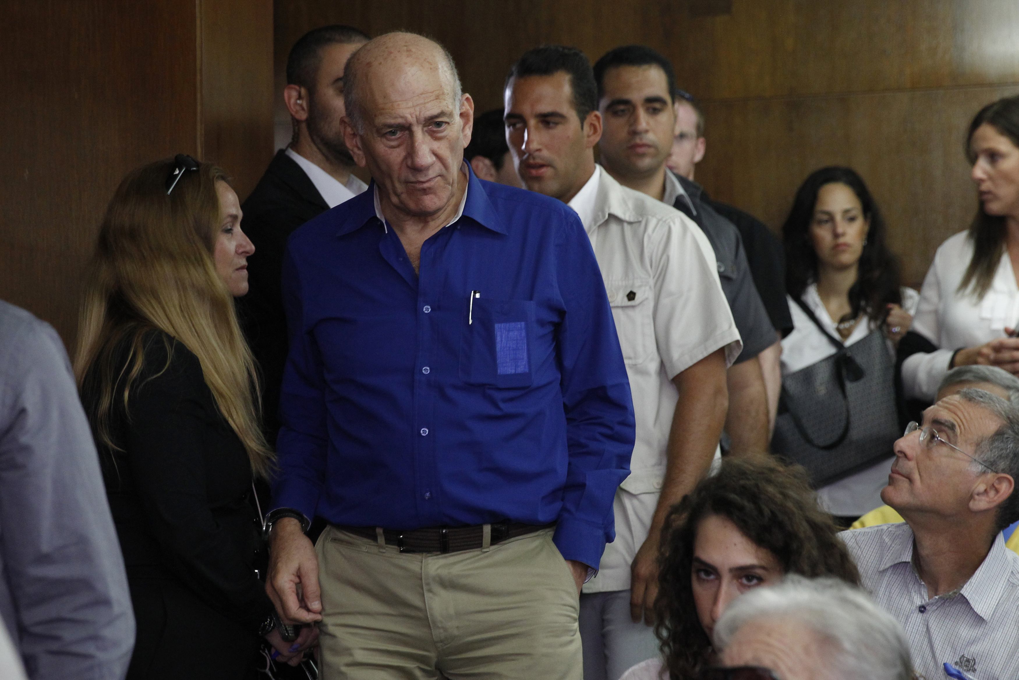 Καταδίκη για μίζες στον πρώην πρωθυπουργό του Ισραήλ!