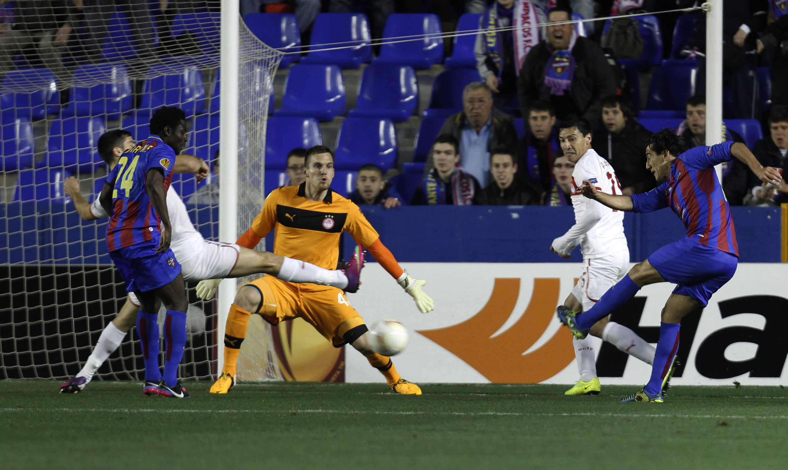 Ο απογοητευτικός Ολυμπιακός, ο…τραγικός διαιτητής και ο εκνευρισμένος Ιμπαγάσα