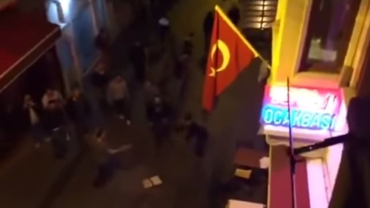 Επιτέθηκαν σε οπαδούς της Ντόρτμουντ στην Κωνσταντινούπολη! (VIDEO)