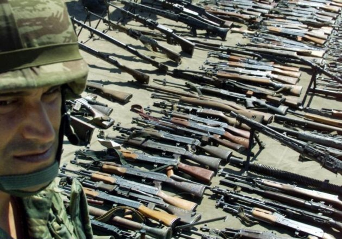 Οδηγούν τη χώρα σε αφοπλισμό – Η ανατριχιαστική πρόταση των Ευρωπαίων