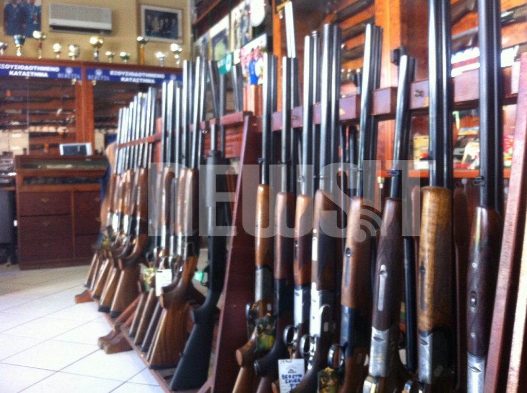 60% αυξήθηκαν οι πωλήσεις όπλων τους τελευταίους μήνες