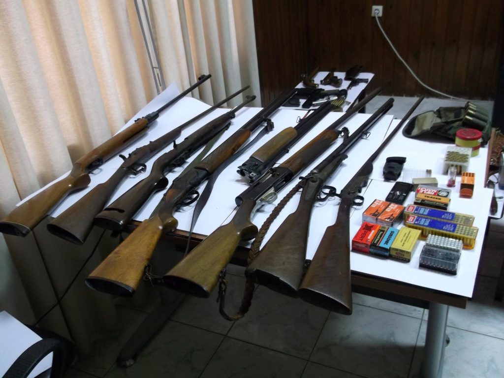 Με ”καρμπόν” από το 2002 η κλοπή των όπλων στην Κω