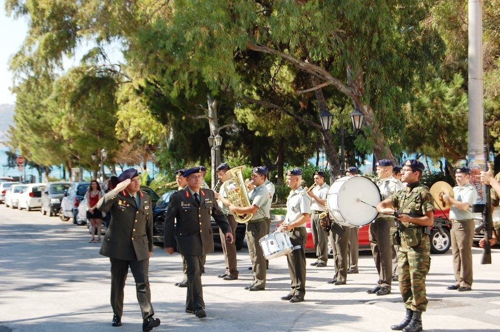 Δείτε υποψήφιους έφεδρους αξιωματικούς στην τελετή ονομασία τους! ΦΩΤΟ