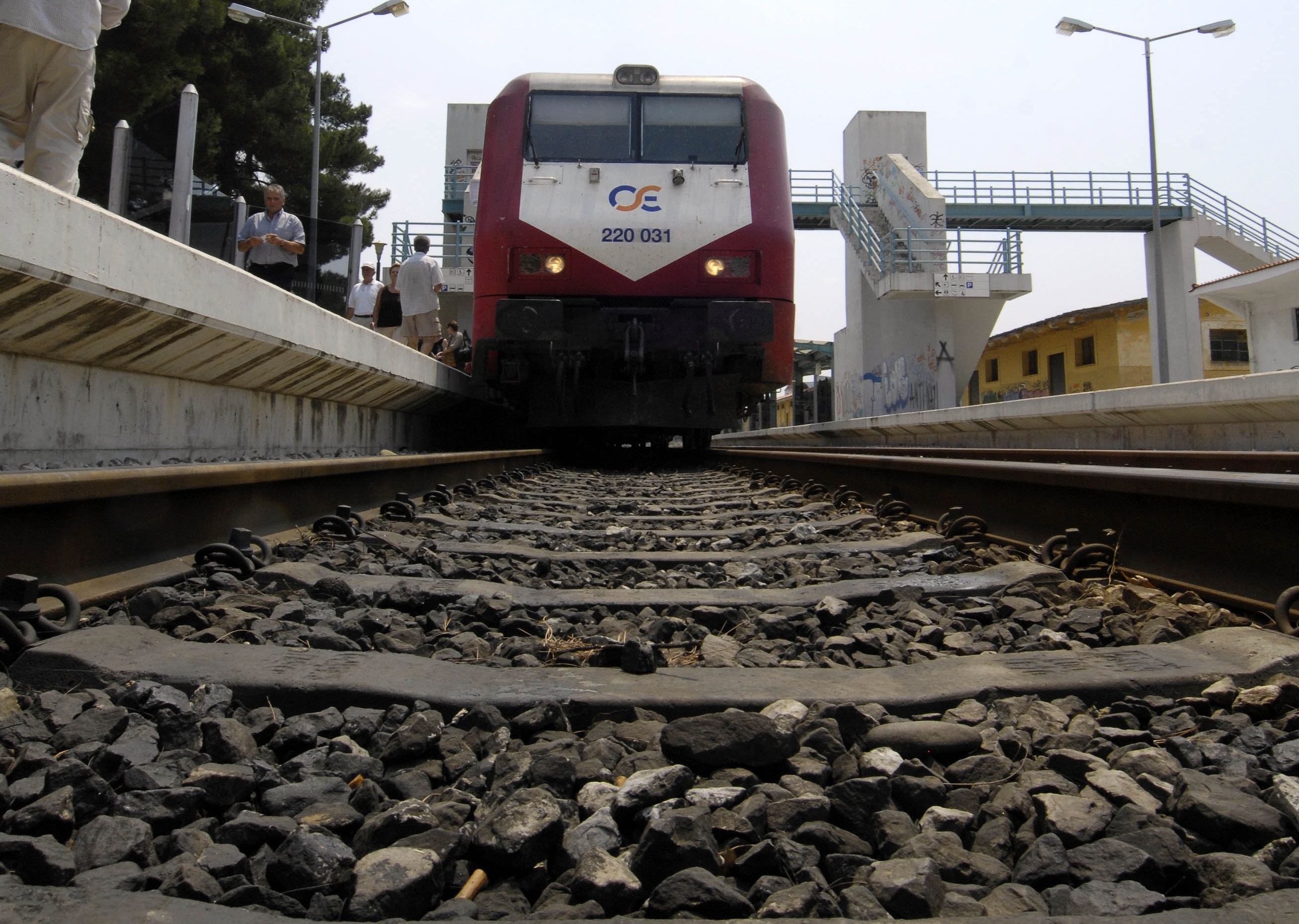 Κορινθία: Τρένο παρέσυρε ηλικιωμένη!