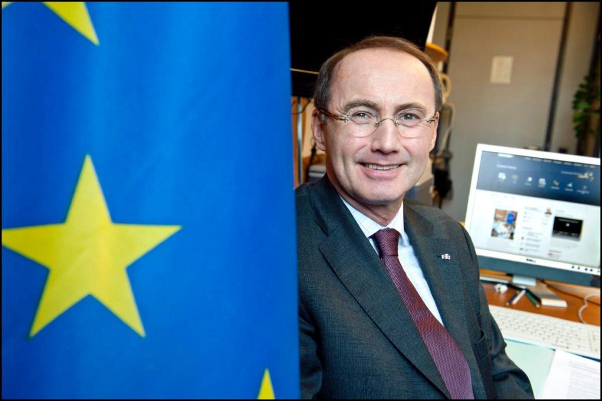 Επικεφαλής της ομάδας που θα ελέγχει την τρόικα ο Αυστριακός αντιπρόεδρος του Ευρωπαικού Κοινοβουλίου