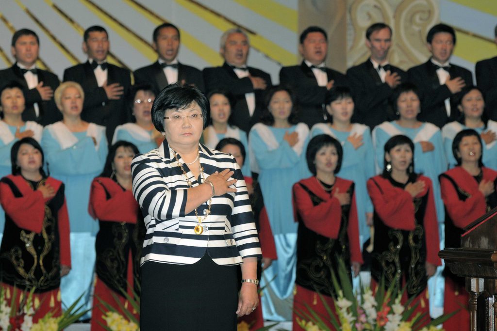 Νέα πρόερος του Κιργιστάν η Ρόζα Οτουνμπάγεβα