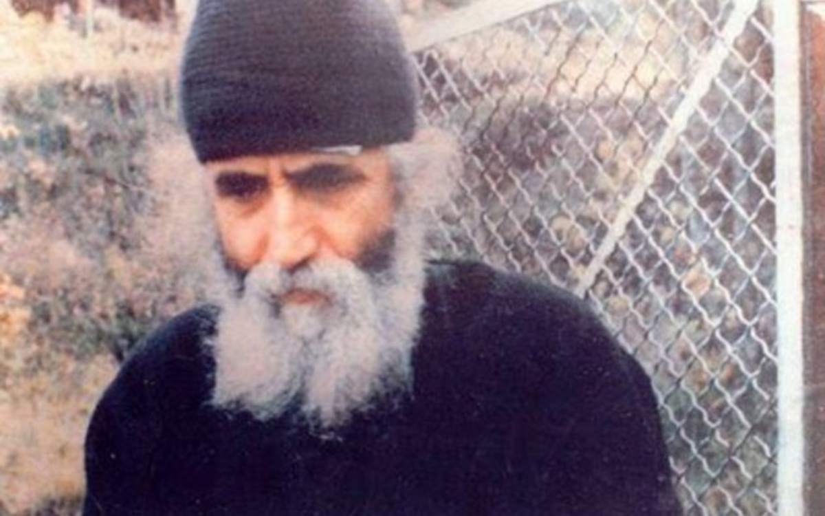 Σε προσκύνημα τα γυαλιά του Γέροντα Παΐσιου – ΦΩΤΟ