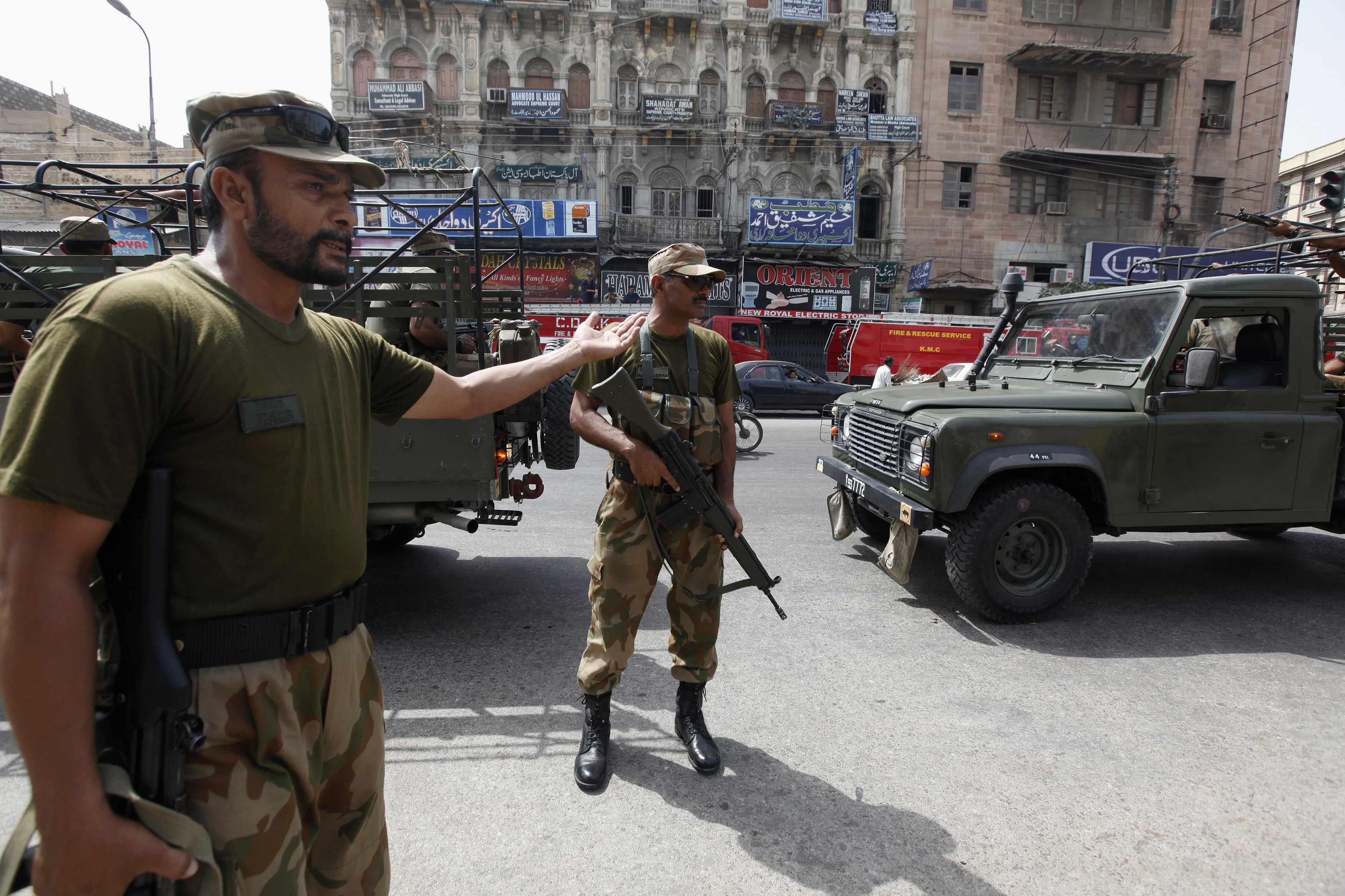 Αιματοβαμμένες εκλογές στο Πακιστάν  – 11 νεκροί σε βομβιστικές επιθέσεις