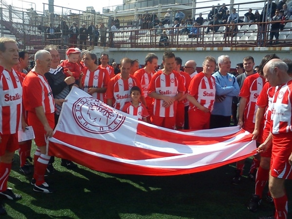 Για “ιερό” σκοπό στην Πρέβεζα οι παλαίμαχοι του Ολυμπιακού