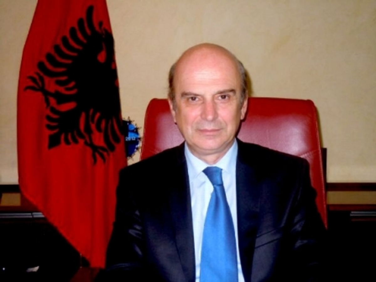Αλβανός ΥΠΕΞ: Αφελείς οι δηλώσεις Αβραμόπουλου!