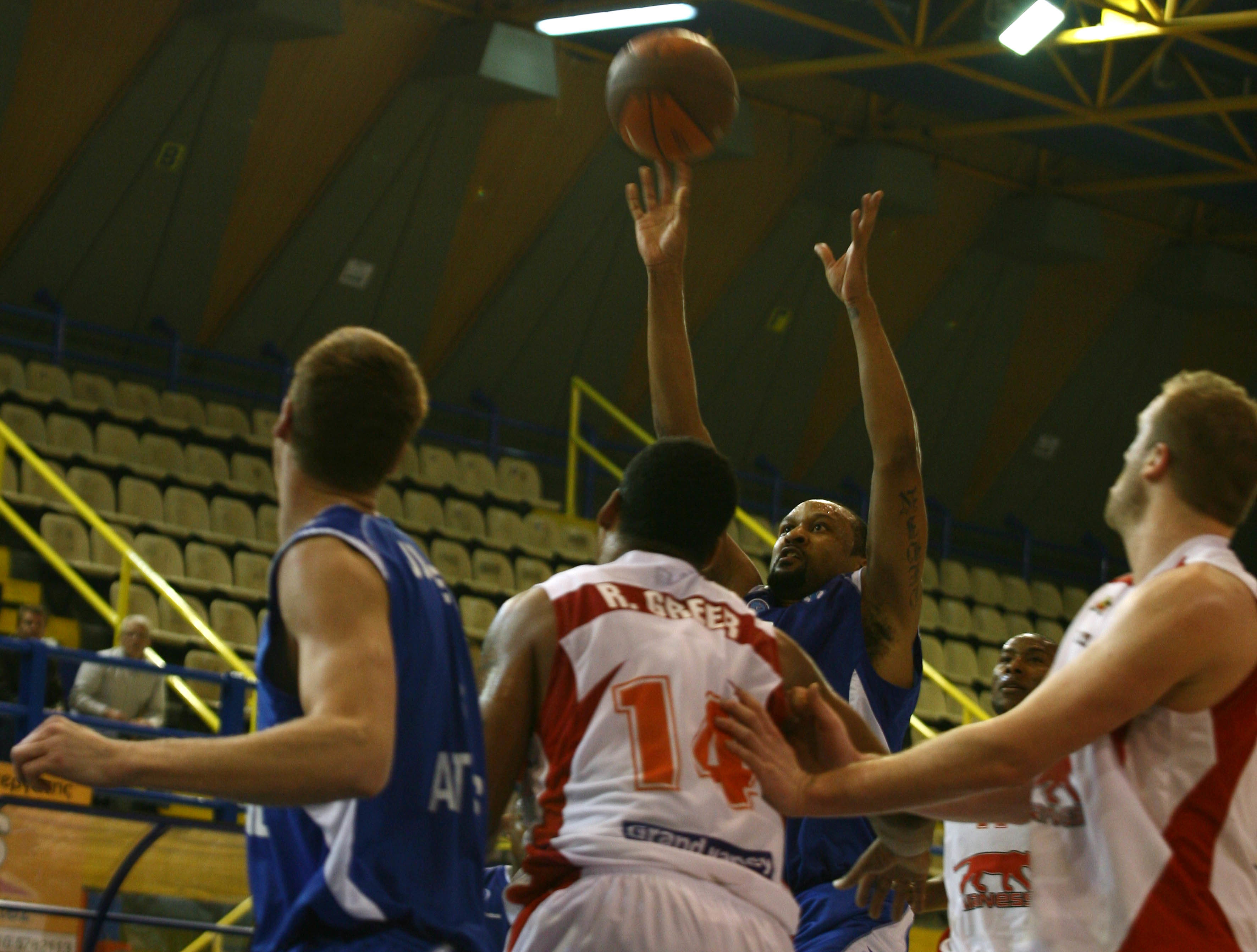 Στους "16" του EuroCup προκρίθηκε ο Πανελλήνιος