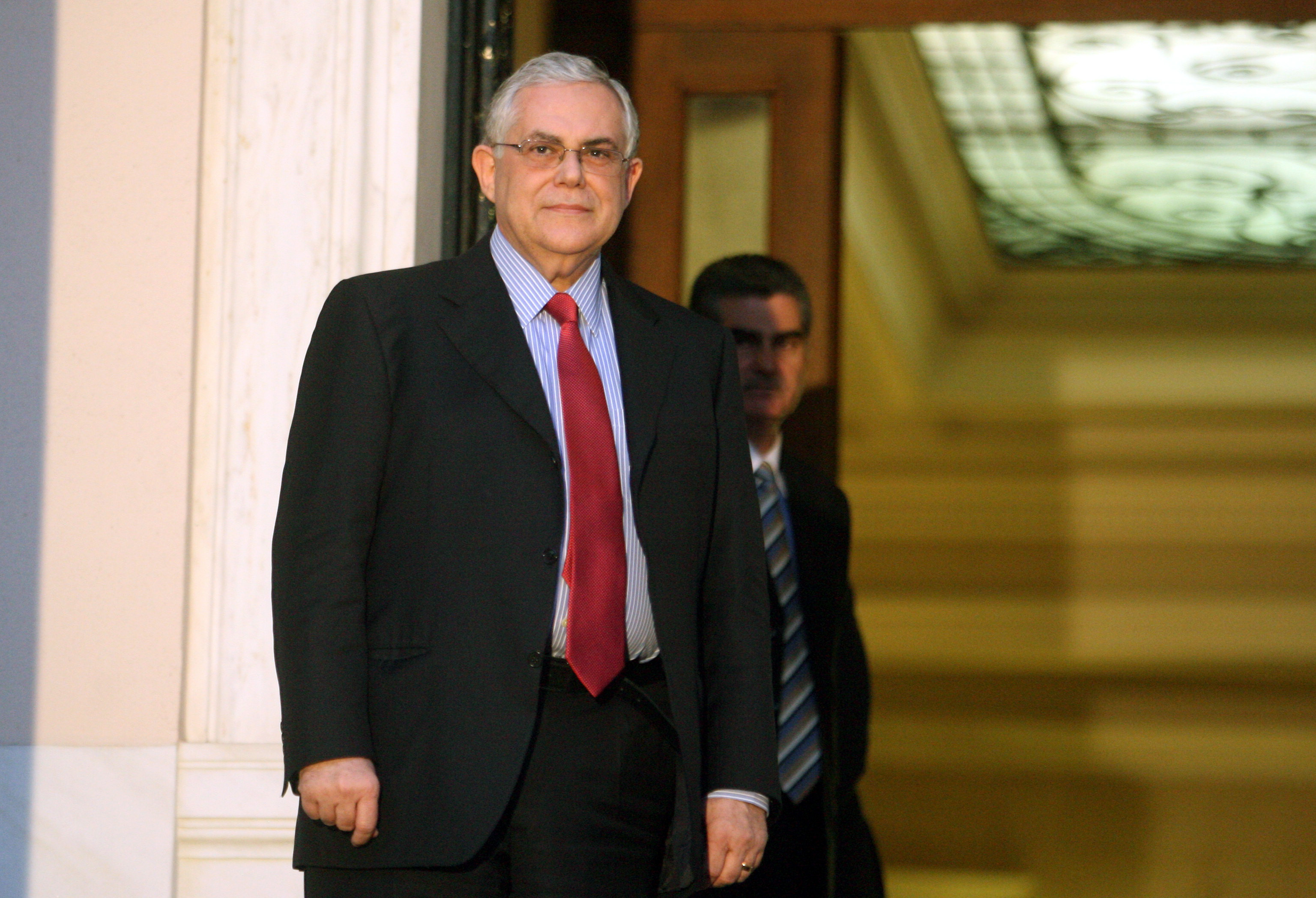 Λ. Παπαδήμος: Εφαρμογή της δημοσιονομικής πολιτικής για να γίνει βιώσιμο το χρέος