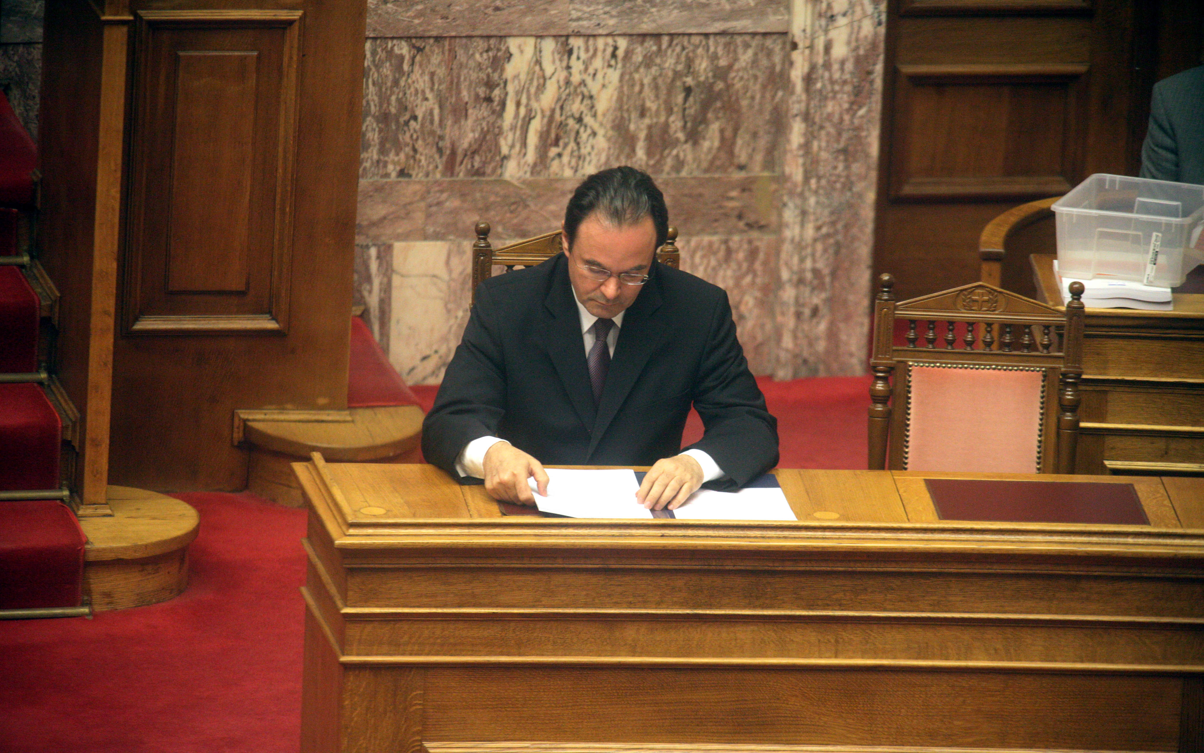 Ο εισαγγελέας θέλει στο σκαμνί του Ειδικού Δικαστηρίου τον Παπακωνσταντίνου για τη λίστα Λαγκάρντ