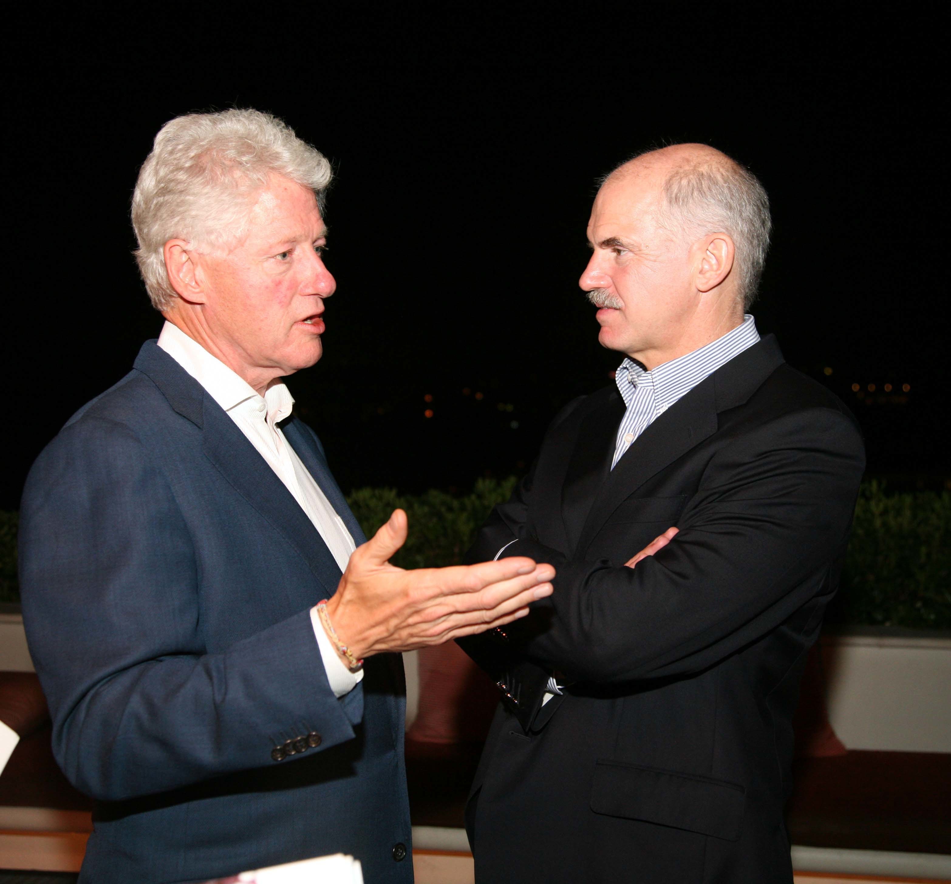 Από παλαιότερη συνάντηση του Γ.Παπανδρέου με τον Μπιλ Κλίντον. ΦΩΤΟ EUROKNISSI