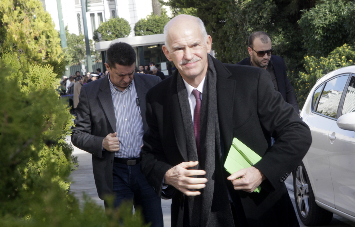 Σε ώρα ΠΑΣΟΚ το κόμμα Παπανδρέου – Αύριο οι ανακοινώσεις – Δεν έχει κατατεθεί ακόμα το όνομα στον Άρειο Πάγο