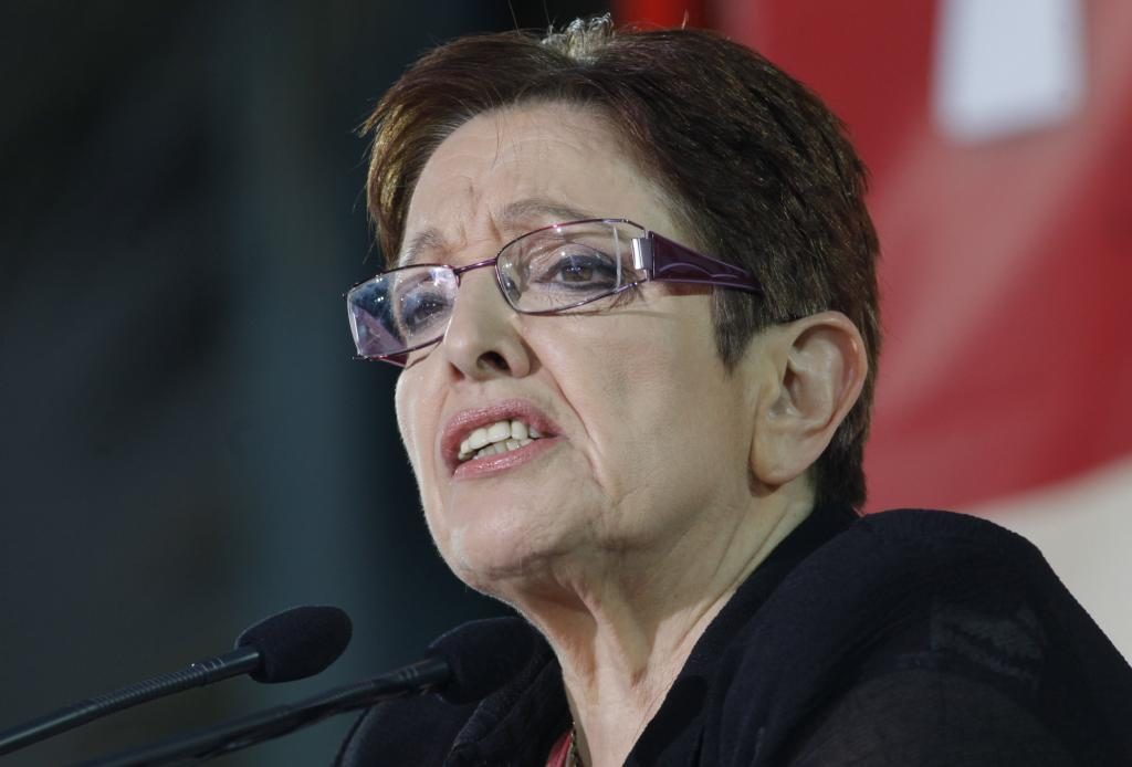 Α.Παπαρήγα: “Αν ο ΣΥΡΙΖΑ φέρει νόμο που καταργεί το μνημόνιο να μου τρυπήσετε την μύτη”!