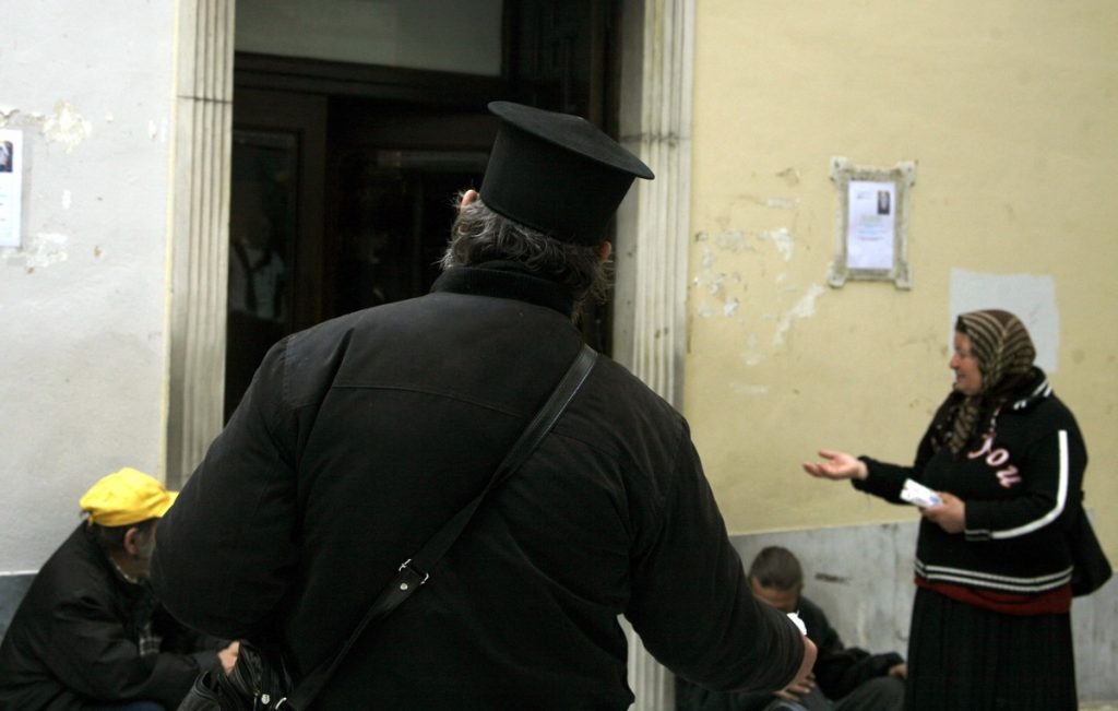 Ράσα με… βαθιές τσέπες – Στη φυλακή ιερείς για απάτη ύψους 930.000 ευρώ