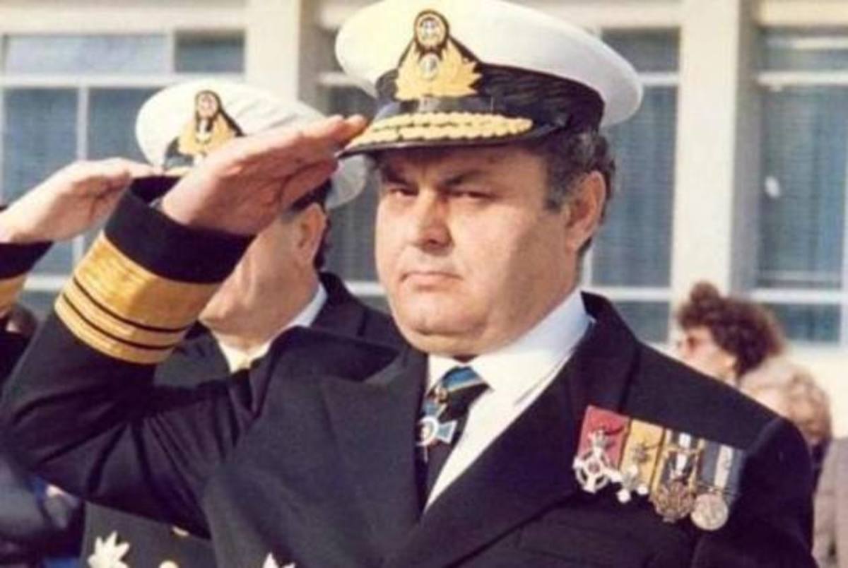 Σοκάρουν οι ύβρεις κατά του κυβερνήτη του θρυλικού Βέλους στο Facebook