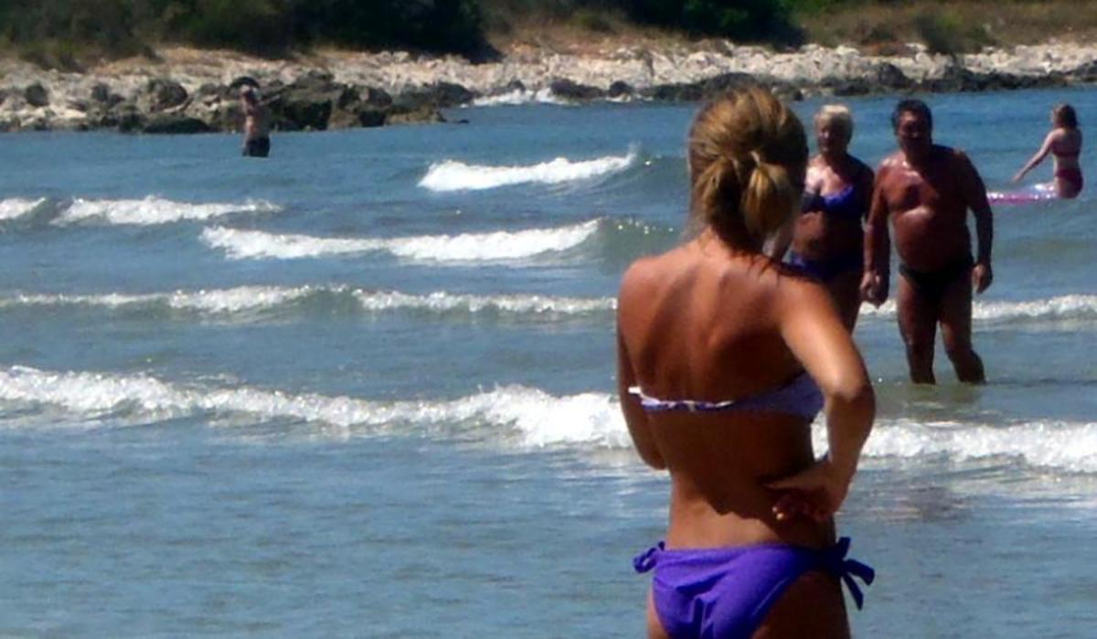 Μικρές συμβουλές για την θάλασσα και τη βραδινή έξοδο