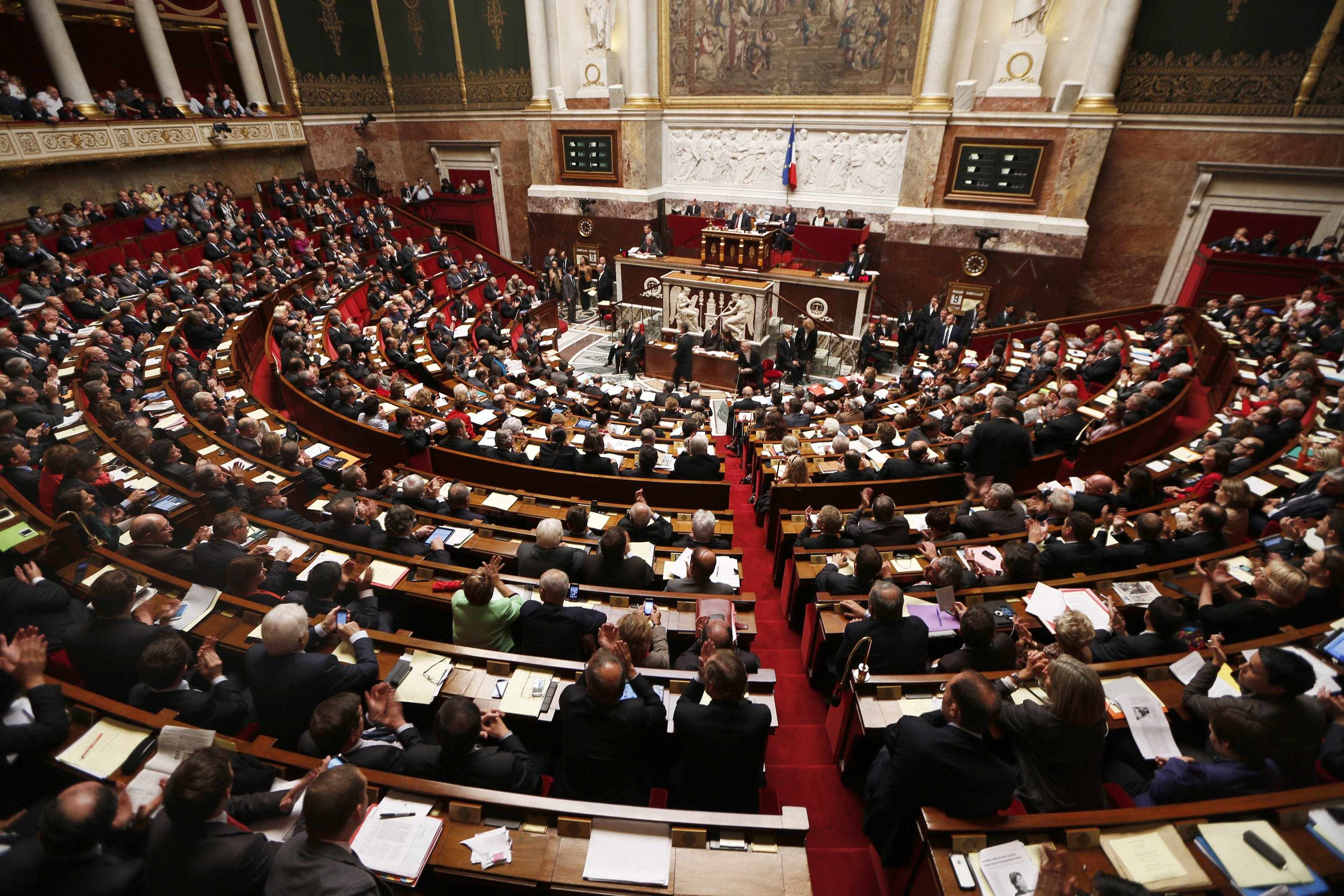 Υπερψηφίστηκε στη Γαλλία η φορολόγηση των πλουσίων κατά 75%